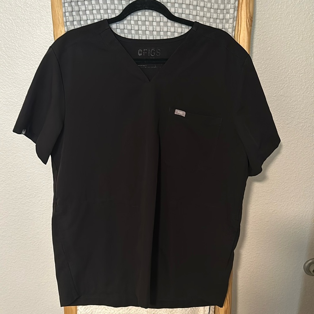 Figs scrub top